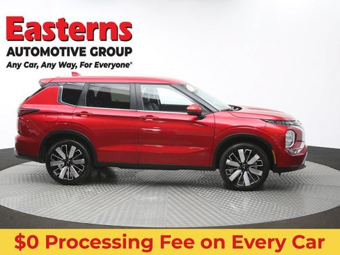Used 2025 Mitsubishi Outlander SE FWD image 45