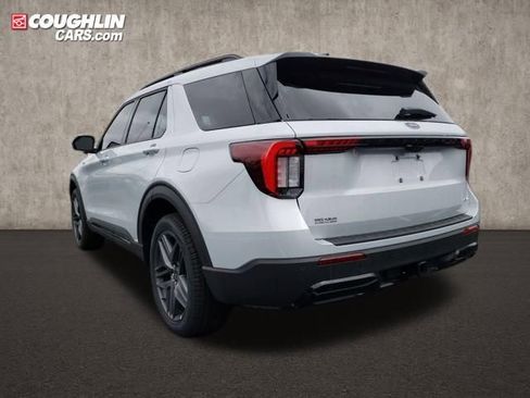 New 2026 Ford Explorer ST-Line w/ ST-Line Street Pack image 6