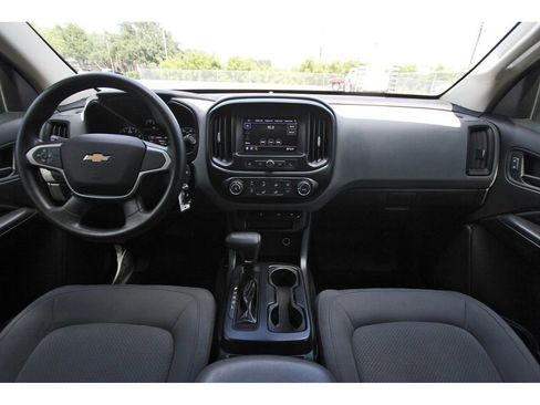 Used 2020 Chevrolet Colorado W/T w/ WT Convenience Package AWD/4WD image 10