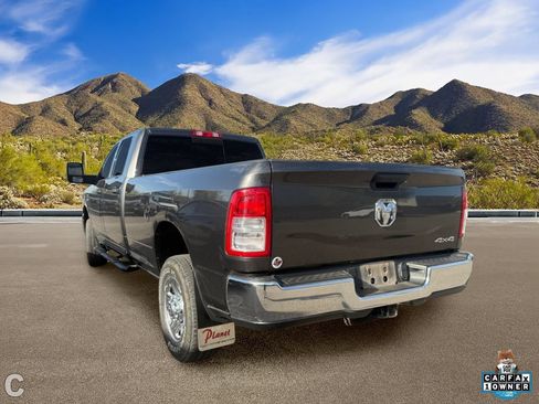 Used 2024 RAM 2500 Tradesman w/ Chrome Appearance Group AWD/4WD image 3