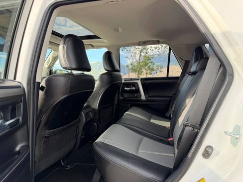 Used 2016 Toyota 4Runner SR5 Premium AWD/4WD image 13