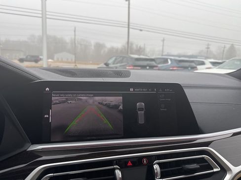 Used 2021 BMW X7 xDrive40i image 16