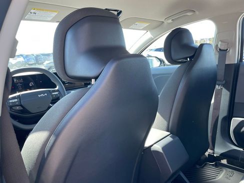 New 2026 Kia K4 FWD image 24