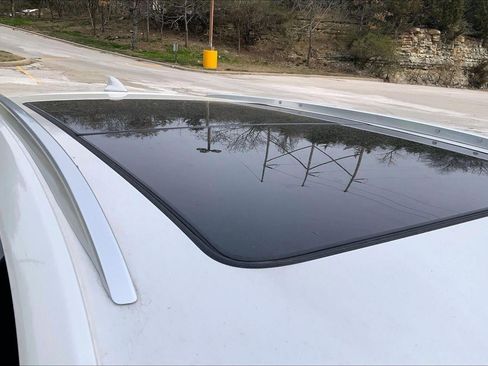 Certified 2025 Cadillac XT5 Premium Luxury image 28