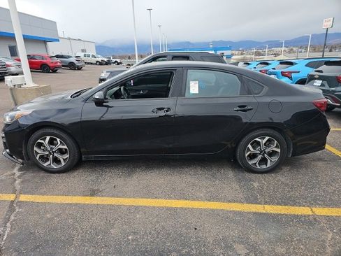 Used 2019 Kia Forte LXS image 5