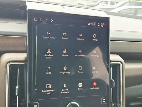 Used 2025 GMC Yukon Denali Ultimate AWD/4WD image 26
