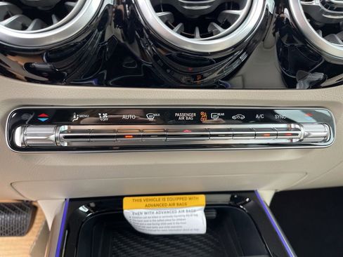 New 2026 Mercedes-Benz GLA 250 4MATIC image 16