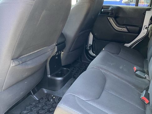 Used 2013 Jeep Wrangler Unlimited Sport AWD/4WD image 11