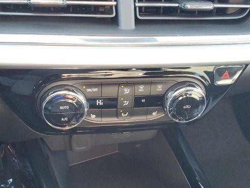 New 2026 Chevrolet Trax LT image 19