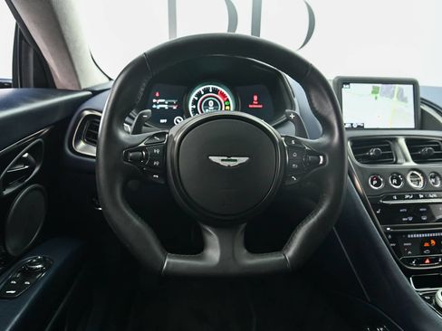 Used 2019 Aston Martin DB11 AMR RWD image 9