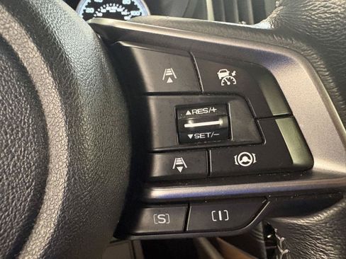 Used 2022 Subaru Forester Premium AWD/4WD image 27