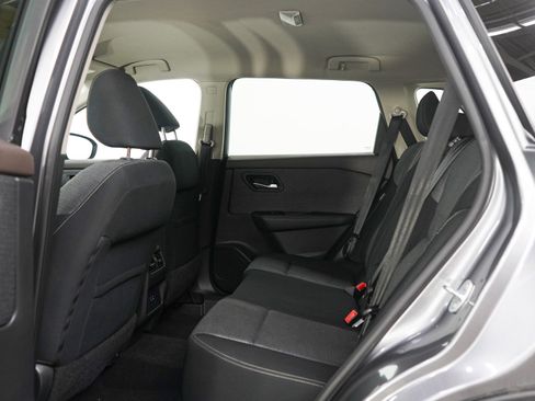 Used 2021 Nissan Rogue SV AWD/4WD image 17