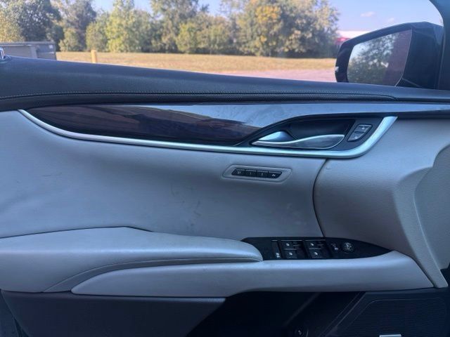Used 2017 Cadillac XTS Luxury FWD image 8