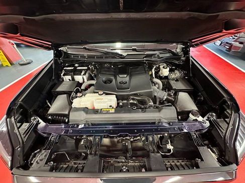 Used 2023 Toyota Tundra Platinum image 9