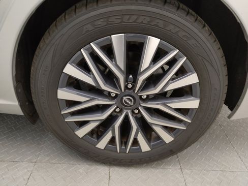 Used 2024 Nissan Altima 2.5 SV image 31