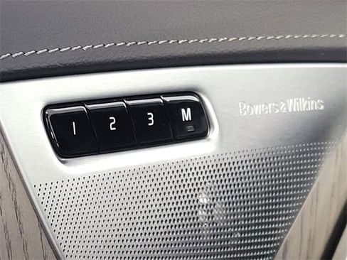 Certified 2024 Volvo XC90 B6 Ultimate w/ Lounge Package image 40