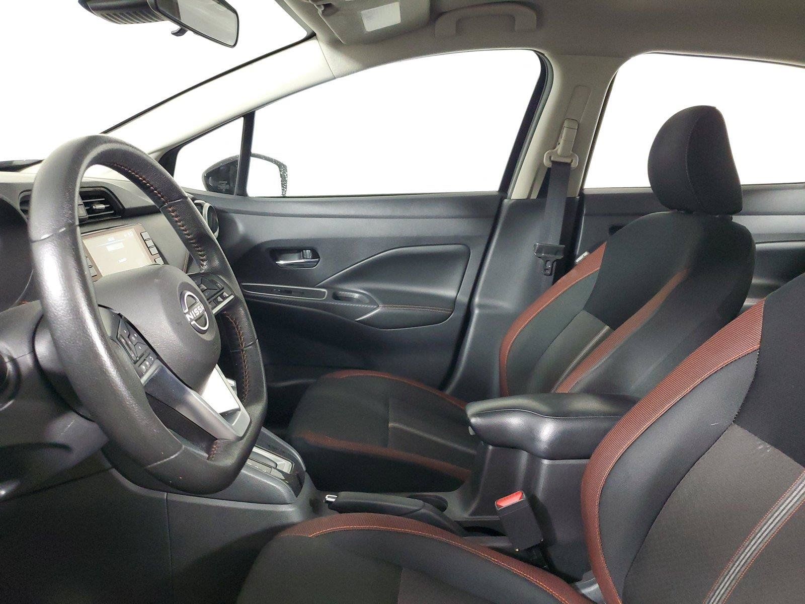 Used 2025 Nissan Versa SR FWD image 21