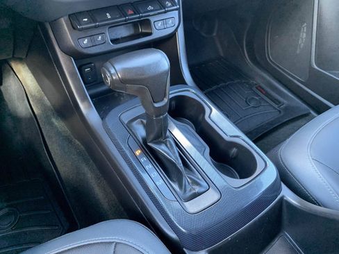 Used 2016 Chevrolet Colorado Z71 AWD/4WD image 25