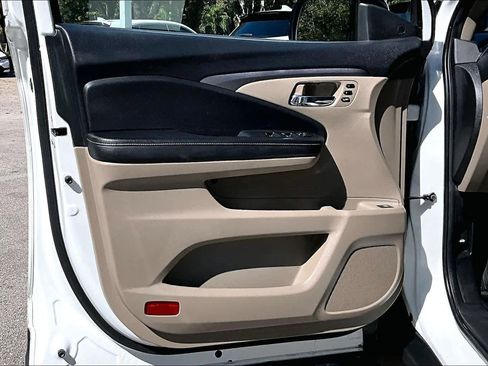 Used 2022 Honda Ridgeline RTL image 26