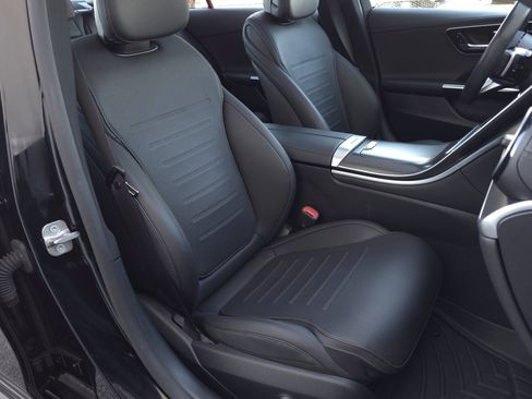 Used 2024 Mercedes-Benz C 300 Sedan image 49