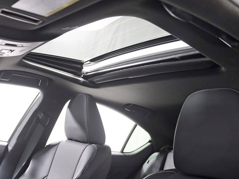 Used 2022 Lexus IS 350 F Sport image 31