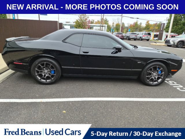 Used 2018 Dodge Challenger GT w/ Driver Convenience Group AWD/4WD image 9
