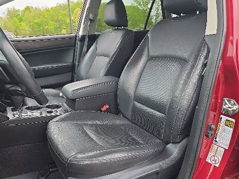 Used 2017 Subaru Outback 2.5i Limited w/ Popular Package #5 AWD/4WD image 8