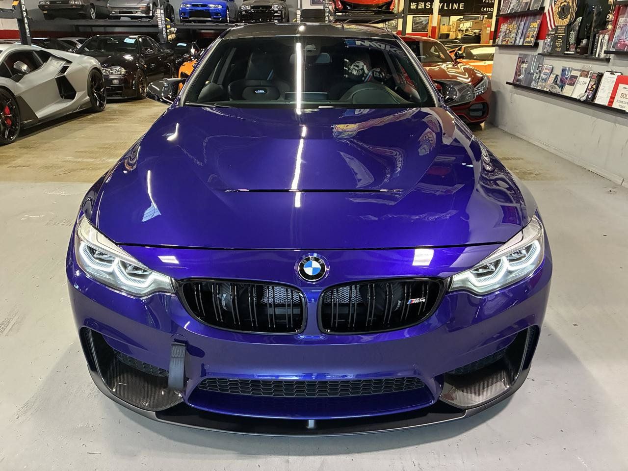 Used 2018 BMW M4 Coupe RWD image 2