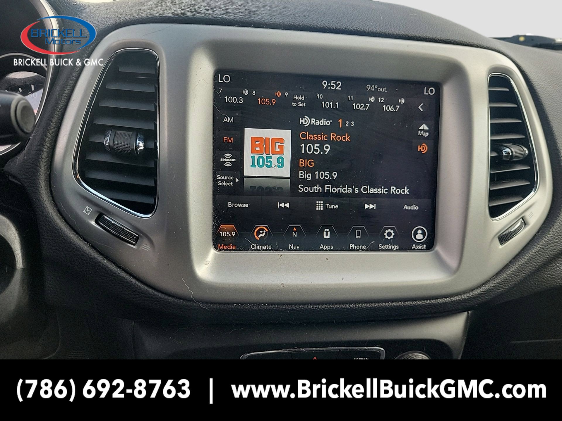 Used 2021 Jeep Compass Latitude w/ Sun and Sound Group AWD/4WD image 22