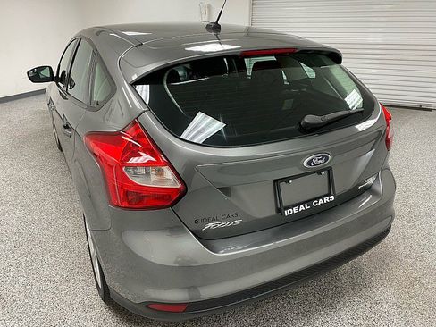 Used 2014 Ford Focus SE w/ SE Winter Package image 7
