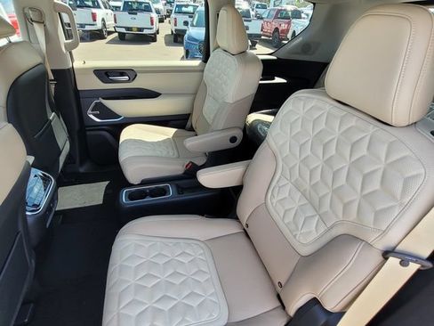 New 2026 Nissan Armada Platinum AWD/4WD image 7