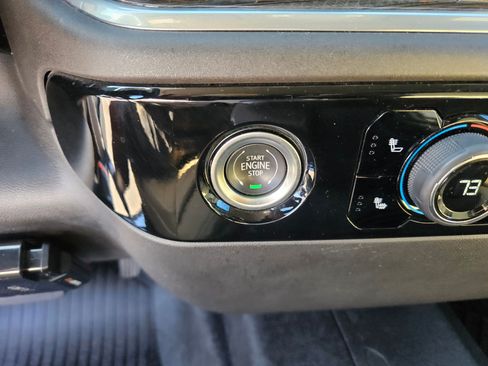 Used 2022 Chevrolet Silverado 1500 RST AWD/4WD image 19
