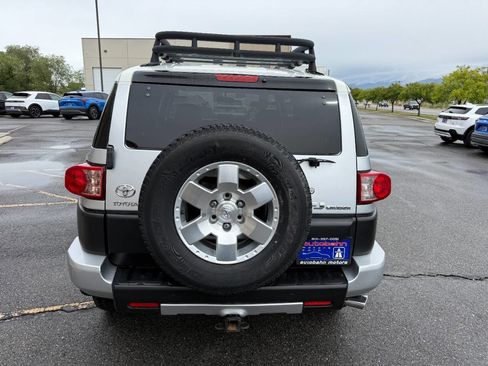 Used 2007 Toyota FJ Cruiser 4WD image 7
