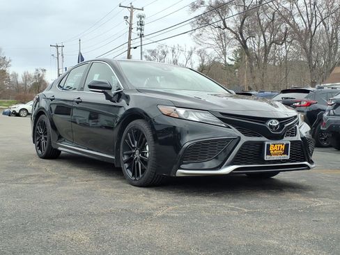Used 2023 Toyota Camry XSE w/ Cold Weather Package image 3