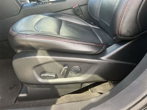 Used 2017 Ford Explorer Sport image 11