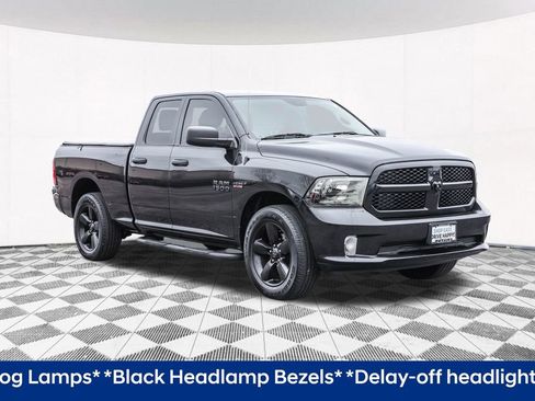 Used 2017 RAM 1500 Express w/ Black Ram 1500 Express Group AWD/4WD image 11