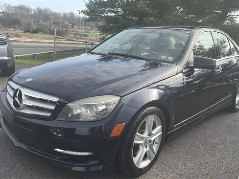 Used 2011 Mercedes-Benz C 300 4MATIC Sedan image 11