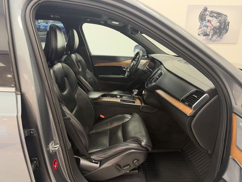 Used 2018 Volvo XC90 T6 Inscription w/ Convenience Package image 26
