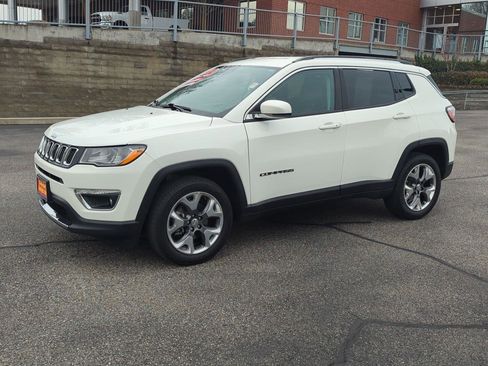 Used 2021 Jeep Compass Limited image 3