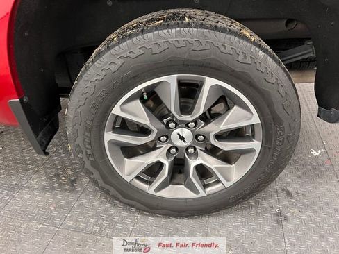 Used 2021 Chevrolet Silverado 1500 RST AWD/4WD image 24