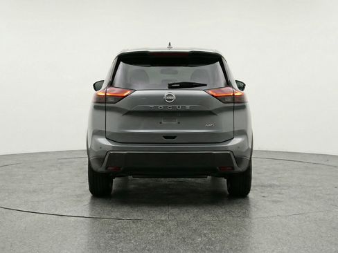 Used 2025 Nissan Rogue SV image 7