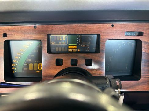Used 1987 Chevrolet Corvette Convertible image 17