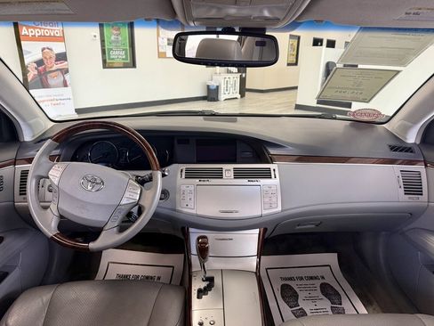Used 2008 Toyota Avalon Limited FWD image 10
