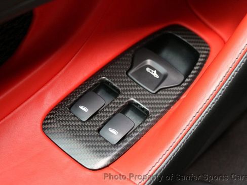 Used 2019 McLaren 600LT RWD image 35
