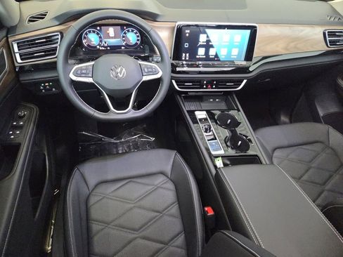 New 2026 Volkswagen Atlas SE image 6