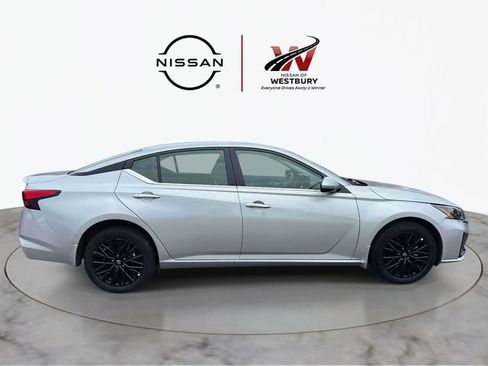 Certified 2025 Nissan Altima 2.5 SV w/ SV Special Edition Package AWD/4WD image 5