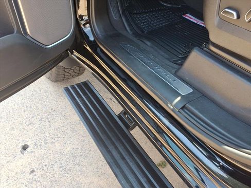 Used 2024 GMC Sierra 2500 Denali w/ Denali Reserve Package image 17