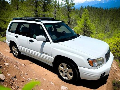 Used 2002 Subaru Forester S AWD/4WD image 1