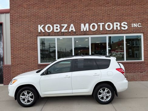 Used 2012 Toyota RAV4 4WD w/ Upgrade Value Pkg image 1