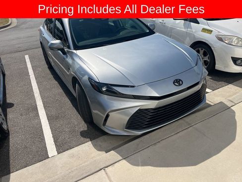 Certified 2025 Toyota Camry LE FWD image 3
